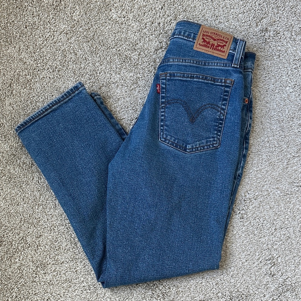 Levi's Women's Classic Blue Wedgie Straight Jeans